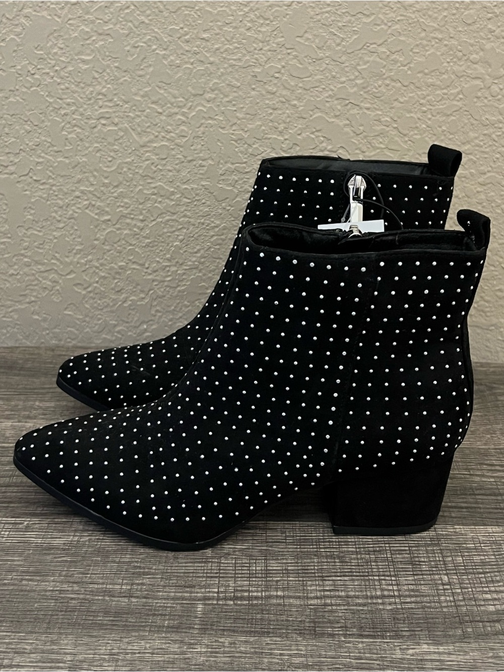 Women’s A New Day Black Studded Design Ankle Boots Size 6